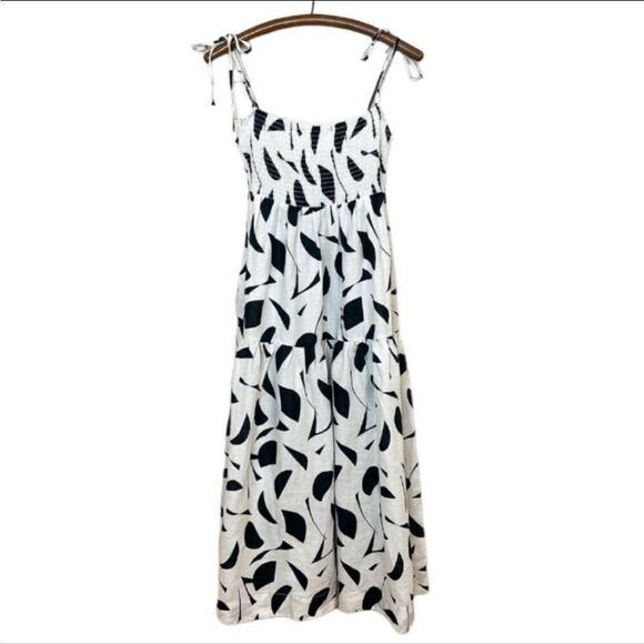 ASTR THE LABEL Marlene Square Neck Smocked Midi Dress NWT - Picture 6 of 11